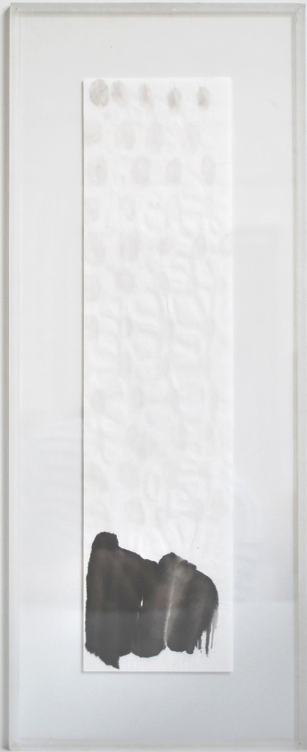 403-72-dpi-bloch_encre-verticale_tache-noire_bas-copie-1